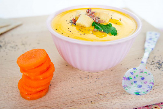 Imatge extreta de http://sonambulistas.com/crema-de-zanahoria-y-calabacines-con-queso/
