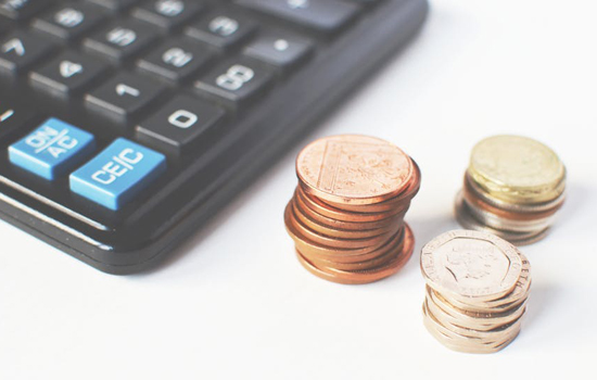 numbers-money-calculating-calculation